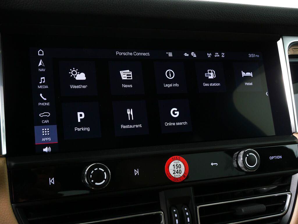 Certified 2026 Porsche Macan AWD/4WD image 15