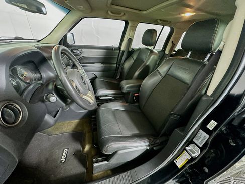 Used 2016 Jeep Patriot 75th Anniversary w/ Power Value Group FWD image 13