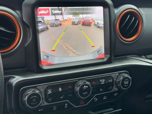 Used 2021 Jeep Gladiator Mojave image 25