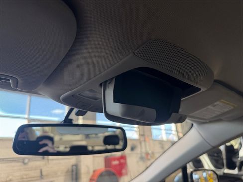 Used 2014 Ford Fusion SE w/ Equipment Group 202A image 18