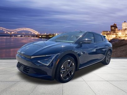 New 2025 Kia EV6 Light w/ Light LR Technology Package