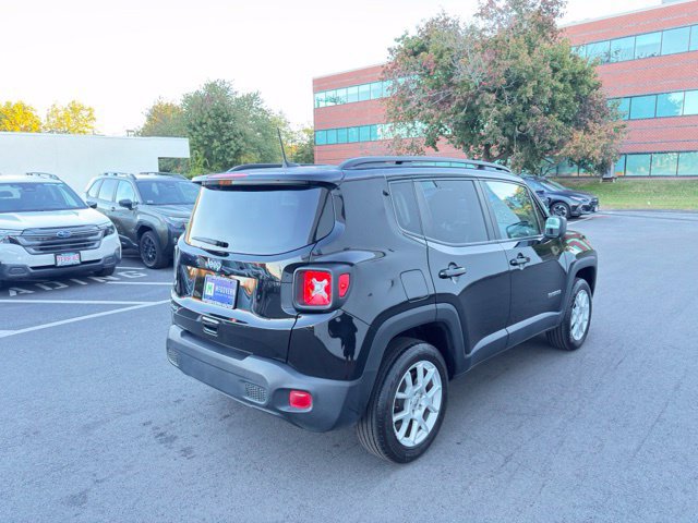 Used 2023 Jeep Renegade Latitude w/ Premium Group AWD/4WD image 6