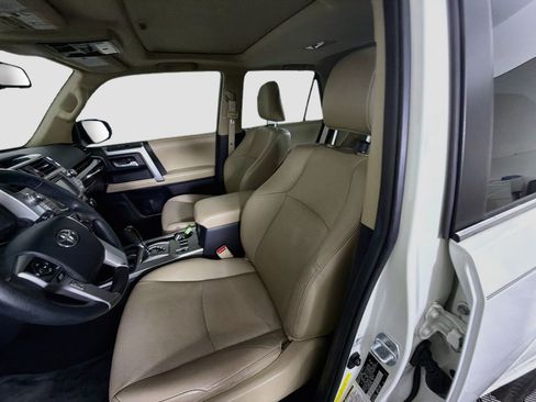 Used 2014 Toyota 4Runner Limited RWD image 13