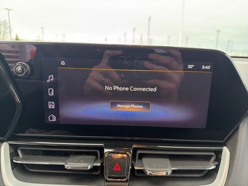 Used 2024 Chevrolet TrailBlazer LT image 22