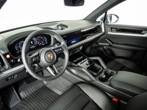 New 2026 Porsche Cayenne AWD/4WD image 4