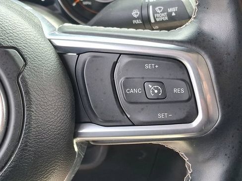 Used 2021 Jeep Gladiator Overland w/ Popular Equipment Package AWD/4WD image 23