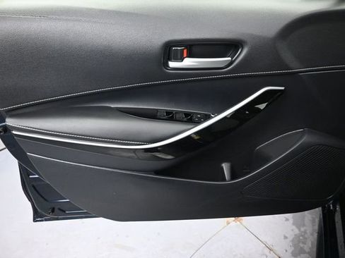 Used 2021 Toyota Corolla XSE image 21