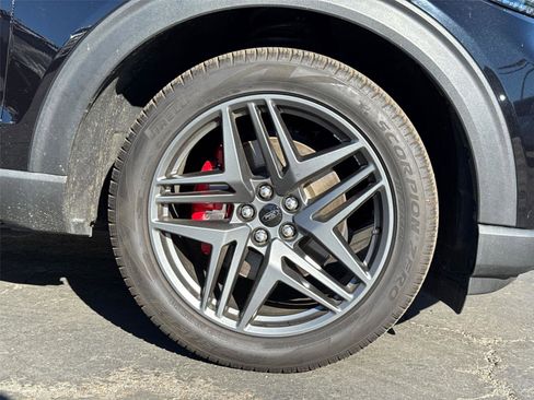 Used 2025 Ford Explorer ST-Line w/ Premium Package image 6