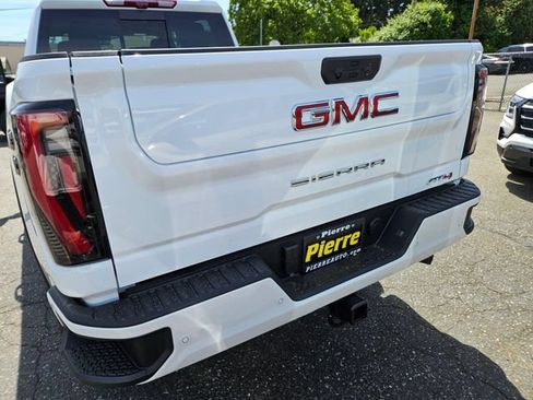 New 2026 GMC Sierra 3500 AT4 w/ AT4 Premium Plus Package AWD/4WD image 12
