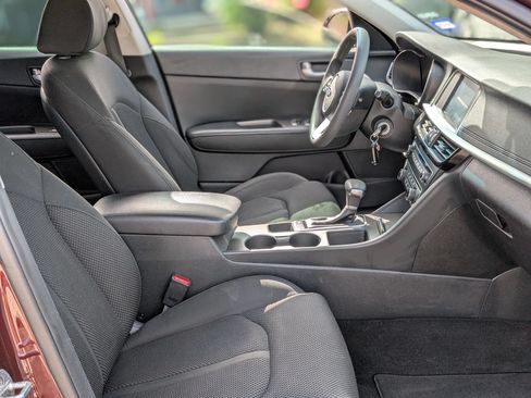 Used 2019 Kia Optima LX FWD image 23