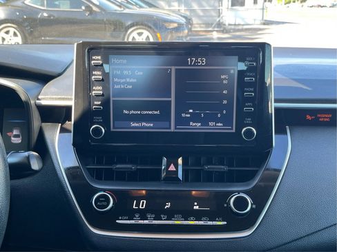 Used 2020 Toyota Corolla LE image 14