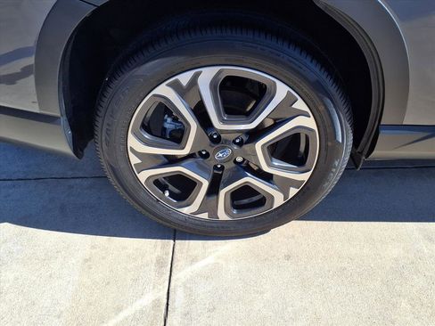 Used 2025 Subaru Ascent Limited image 27