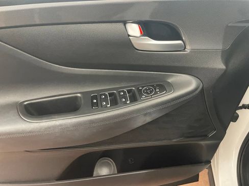 Used 2021 Hyundai Santa Fe SE FWD image 12