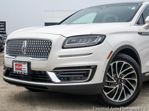 Used 2019 Lincoln Nautilus Reserve AWD/4WD image 3