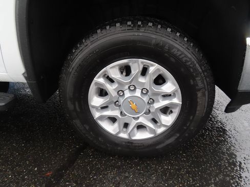 New 2026 Chevrolet Silverado 3500 LT w/ All Star Edition image 10