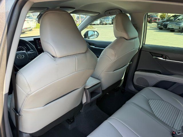 Used 2022 Toyota Camry SE FWD image 23