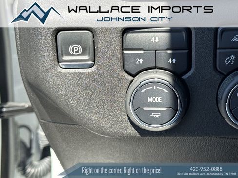 Used 2025 Chevrolet Silverado 2500 LT w/ Safety Package AWD/4WD image 29