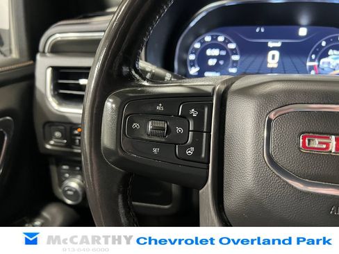 Used 2022 GMC Yukon XL AT4 AWD/4WD image 14