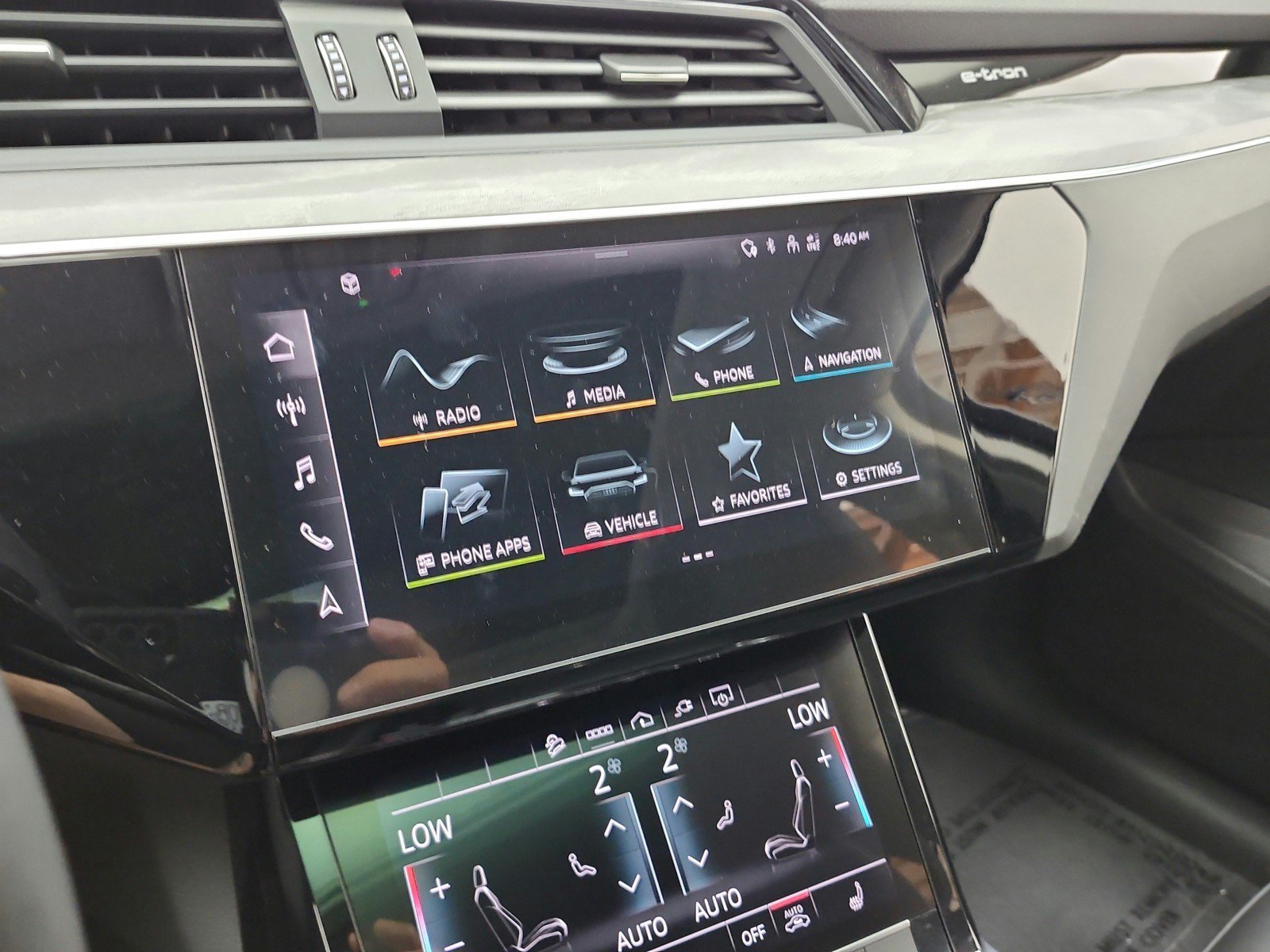 Used 2024 Audi Q8 e-tron Premium Plus AWD/4WD image 10