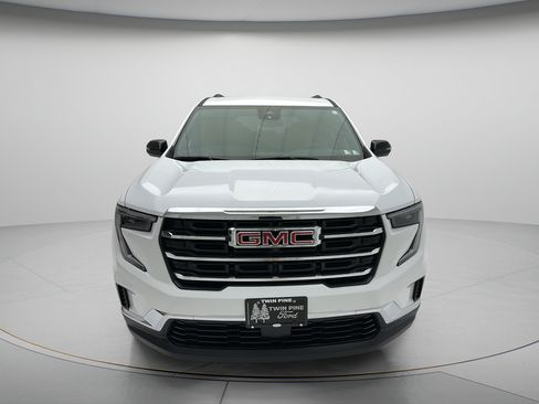 Used 2025 GMC Acadia Elevation AWD/4WD image 2