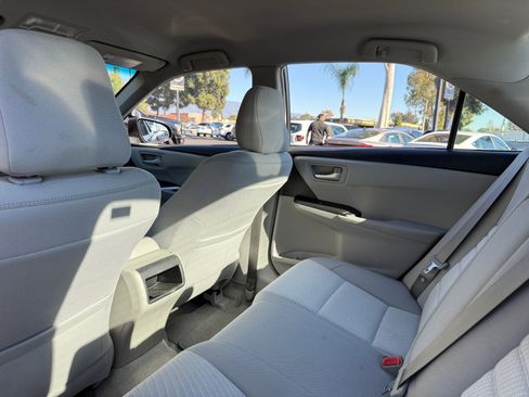 Used 2016 Toyota Camry LE image 16