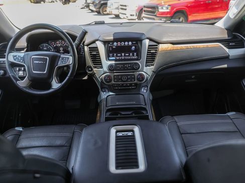 Used 2018 GMC Yukon Denali w/ Open Road Package AWD/4WD image 28