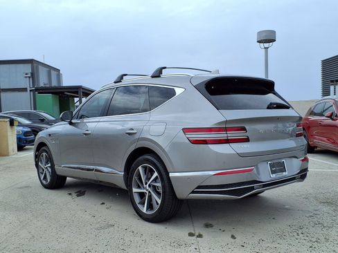 Certified 2026 Genesis GV80 2.5T Advanced AWD/4WD image 4