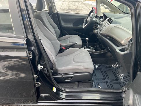 Used 2013 Honda Fit Base 4dr Hatchback 5M image 23