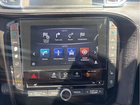Used 2019 INFINITI QX50 Essential w/ Sensory Package AWD/4WD image 17