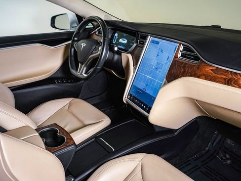 Used 2016 Tesla Model S 60D AWD/4WD image 13