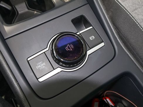 Certified 2025 Volkswagen Tiguan S FWD image 25