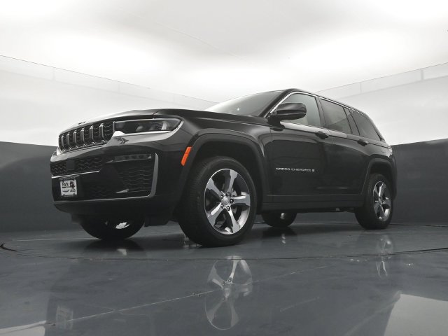 New 2026 Jeep Grand Cherokee Limited w/ Trailer Tow Package AWD/4WD image 20