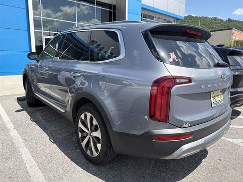 Used 2021 Kia Telluride S FWD image 5
