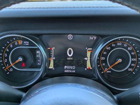 Certified 2020 Jeep Wrangler Unlimited Sahara AWD/4WD image 21