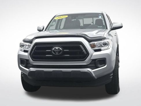 Used 2022 Toyota Tacoma SR AWD/4WD image 2