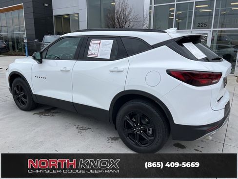 Used 2024 Chevrolet Blazer LT image 17