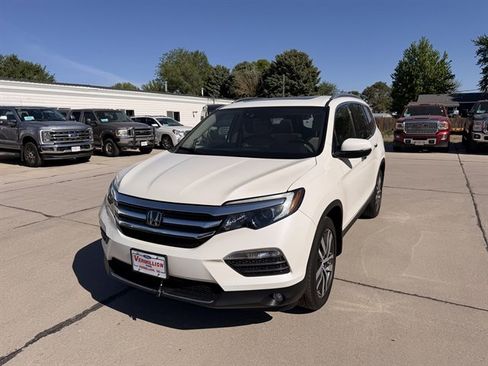 Used 2018 Honda Pilot Elite image 14
