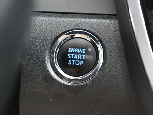 Used 2023 Toyota Camry XSE FWD image 21