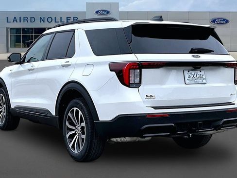 New 2026 Ford Explorer ST-Line AWD/4WD image 3