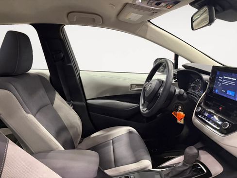 Used 2023 Toyota Corolla LE FWD image 16