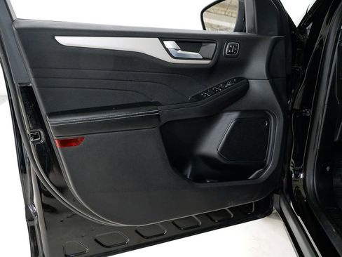 Used 2022 Ford Escape SEL w/ Technology Package image 8