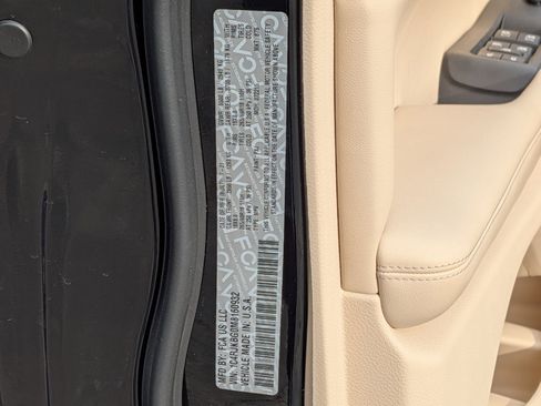 Certified 2021 Jeep Grand Cherokee L Limited image 42