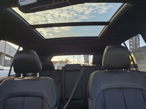 New 2026 Jeep Grand Cherokee Limited image 32