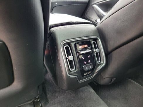 Used 2021 Aston Martin DBX image 34