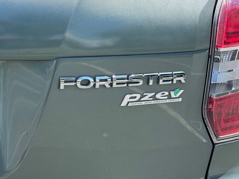 Used 2015 Subaru Forester 2.5i Touring w/ Protection Package #2 AWD/4WD image 36
