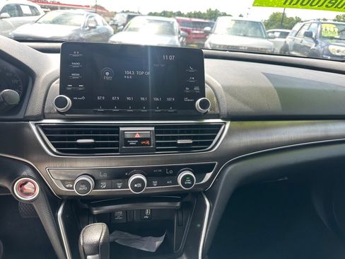 Used 2020 Honda Accord LX image 15