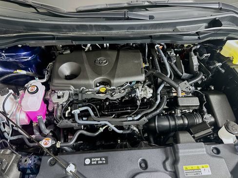 Certified 2026 Toyota Sienna XLE FWD image 33