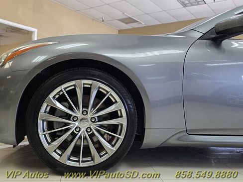 Used 2013 INFINITI G37 Convertible w/ Premium Pkg RWD image 37