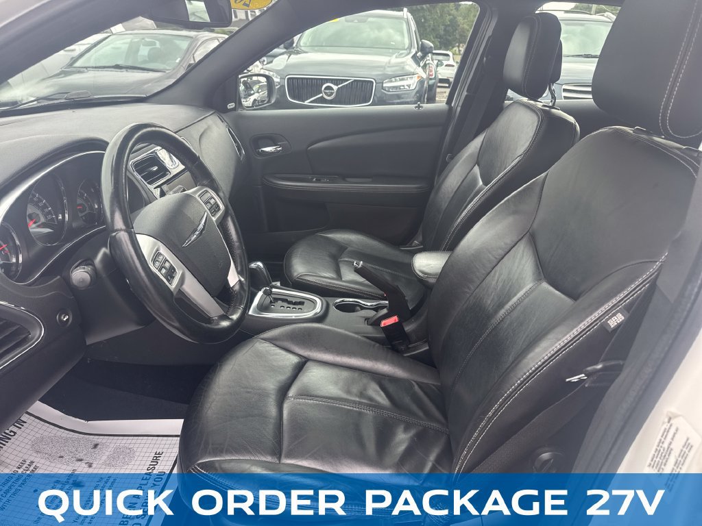 Used 2011 Chrysler 200 Limited FWD image 10