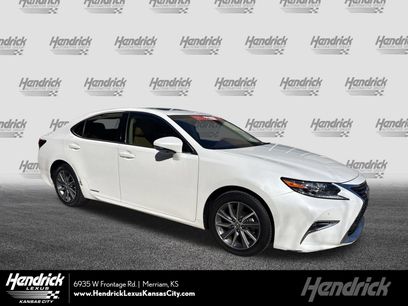 Used 2016 Lexus ES 300h w/ Luxury Package w/Wood Trim